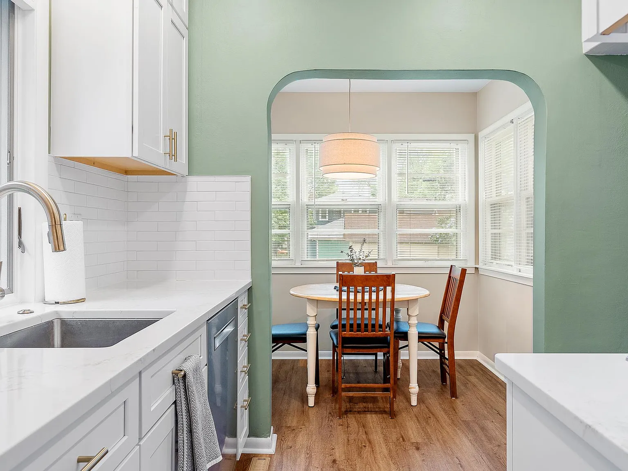 4504 Harriet Ave - Photo 4 of 25