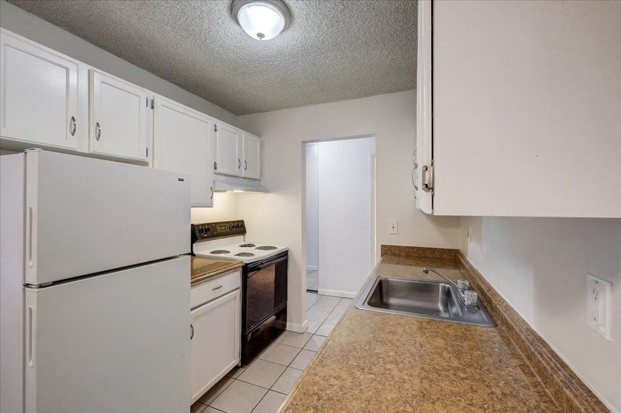 Northgate Manor - Photo 5 of 8