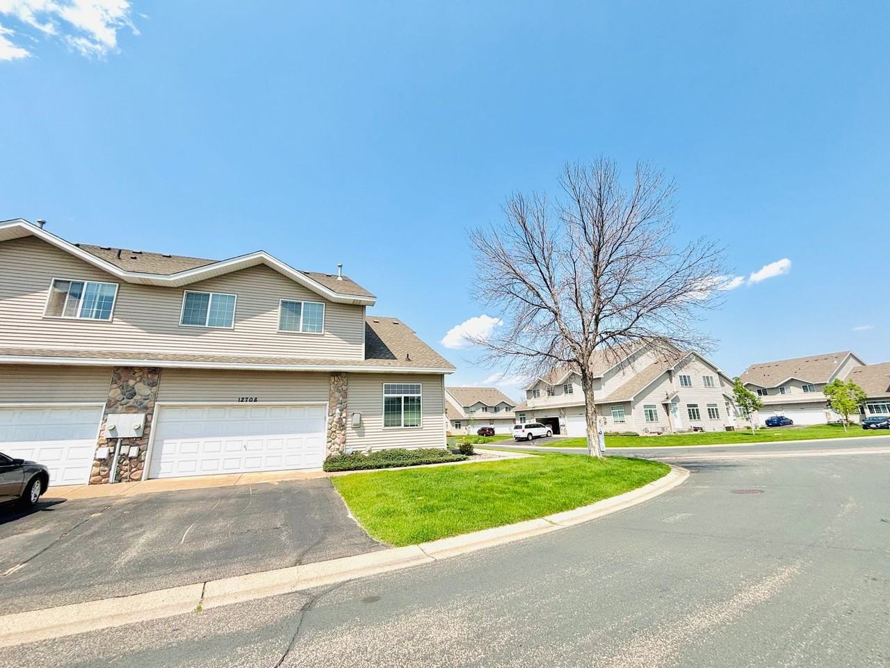 12708 Flamingo St Nw - Photo 3 of 31