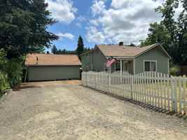 featured image of 150 S 15th St