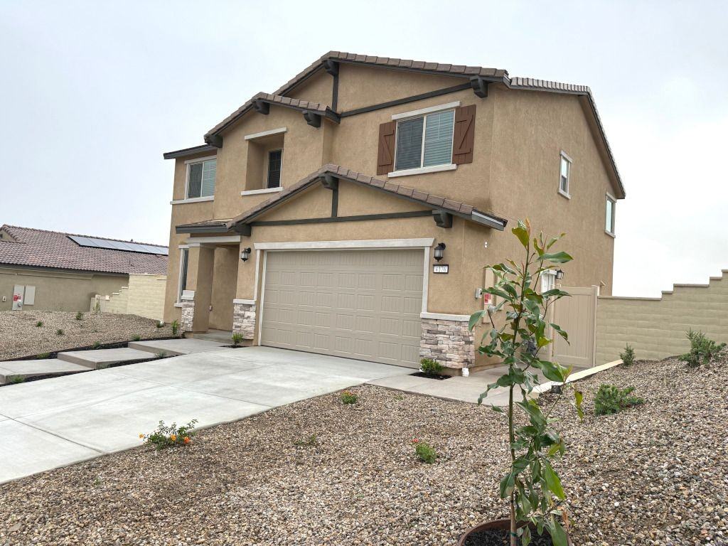 4176 Myrtle St - Photo 2 of 37