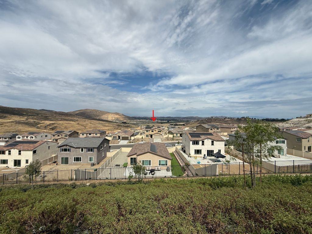 4176 Myrtle St - Photo 3 of 37