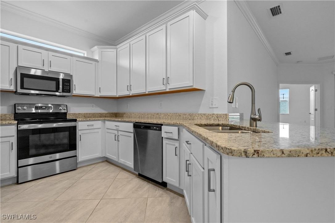 4348 Lemongrass Dr - Photo 7 of 24