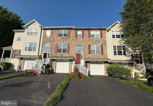102 Regents Ct - Photo 1 of 1