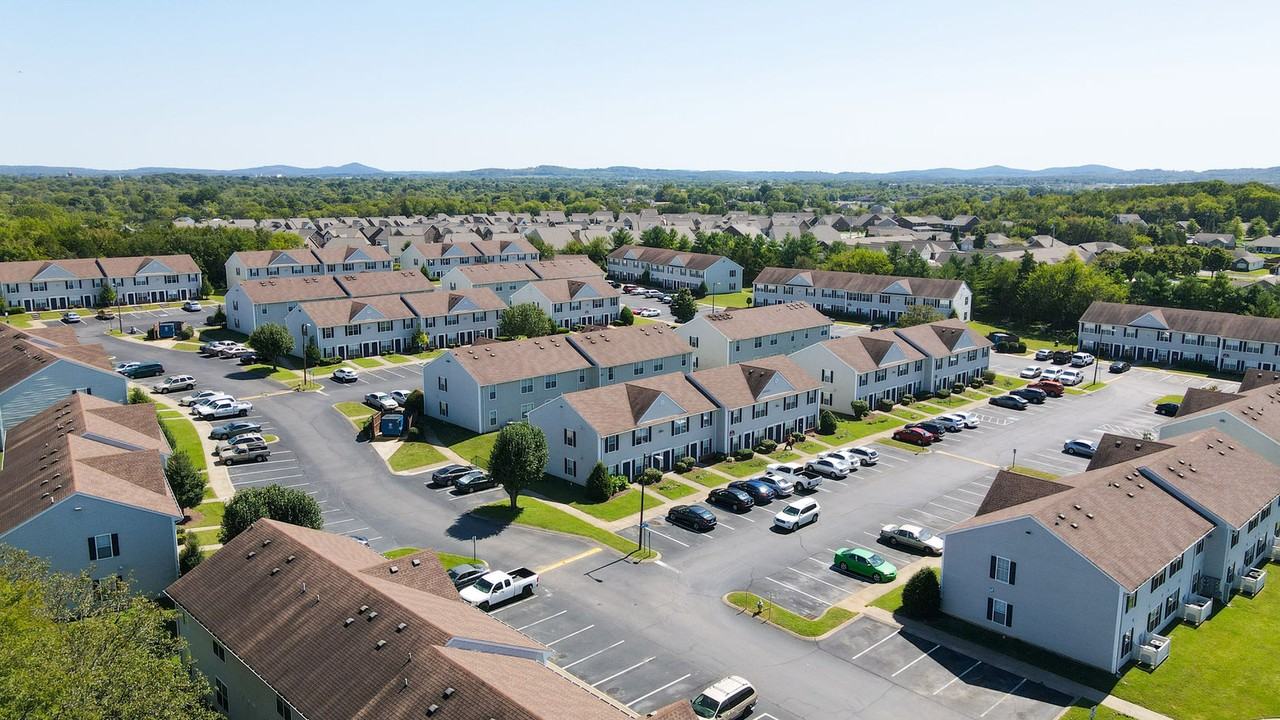 Rollingwood Apartments - Photo 4 of 10