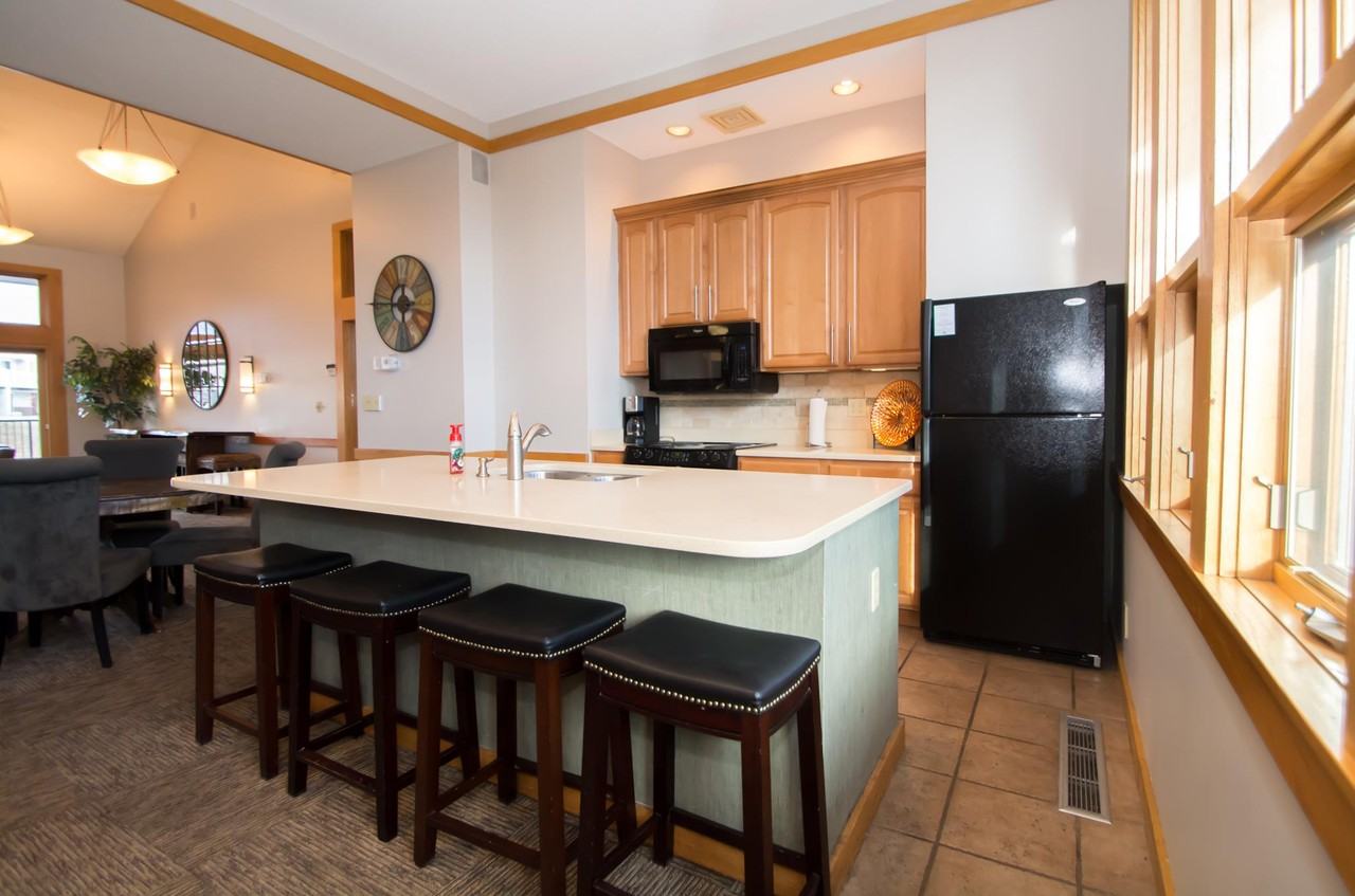 The Lexington Apartments - Photo 7 of 12