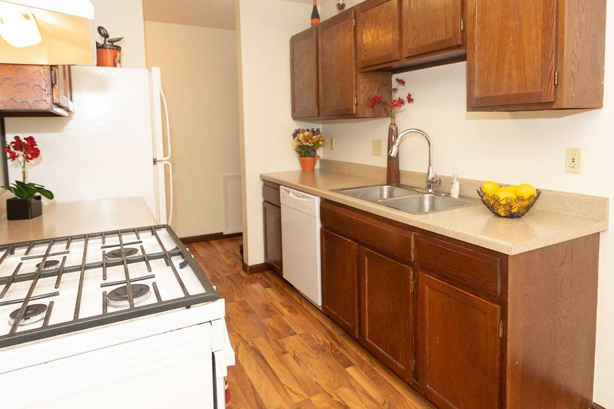 Pennbrooke Apartments - Photo 4 of 11