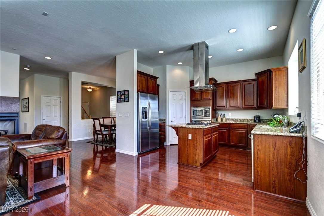 9209 Tudor Park Place - Photo 3 of 23