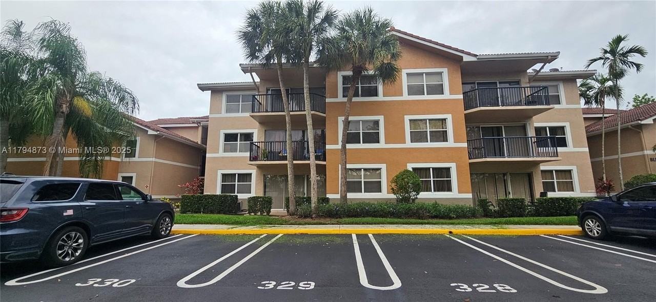 9001 Wiles Rd #103-3 - Photo 5 of 39