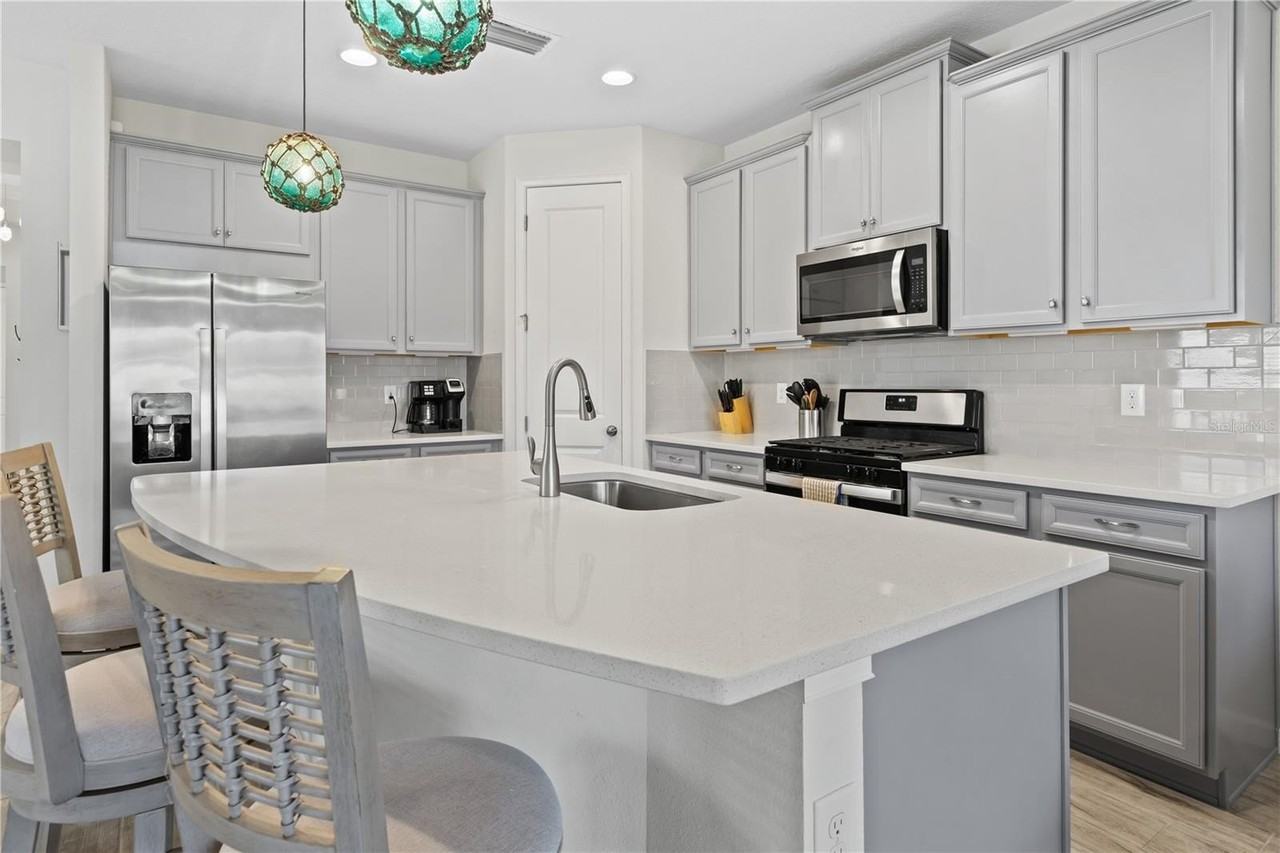 8677 Rain Song Rd - Photo 7 of 42