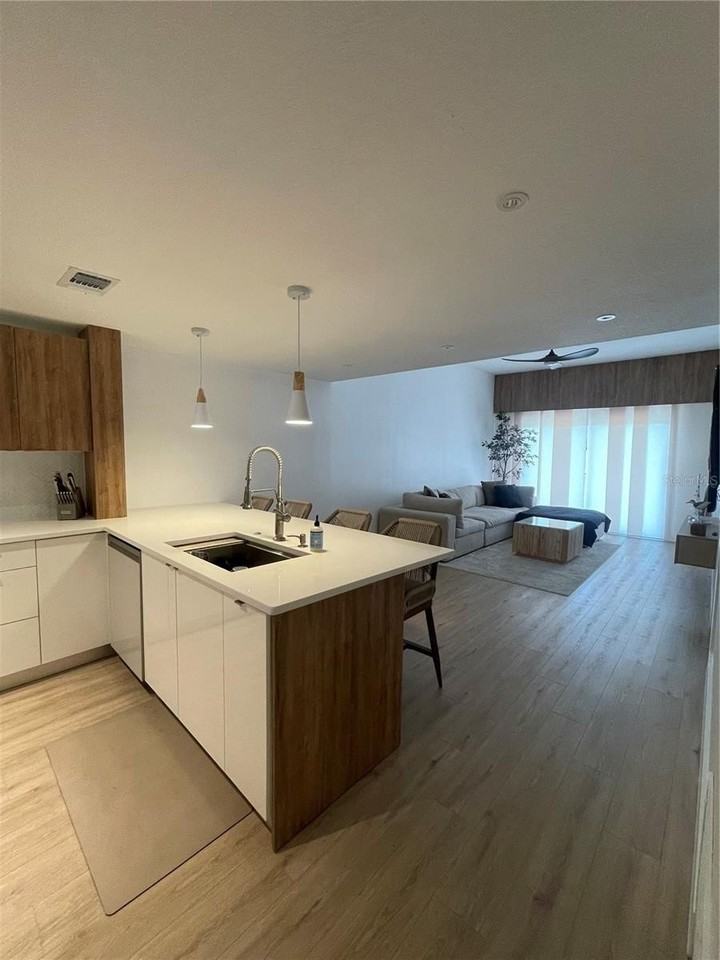 4204 126th St W #502 - Photo 6 of 19