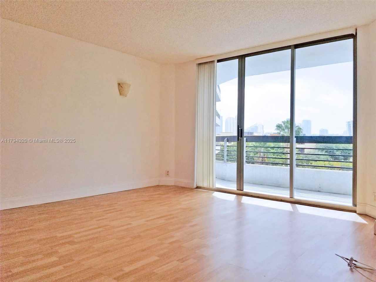 3400 Ne 192nd St #503 - Photo 3 of 8