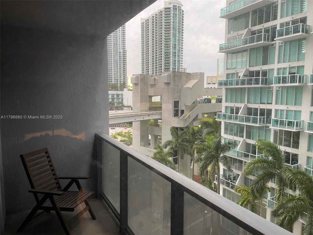 31 Se 6th St #906 - Photo 2 of 8