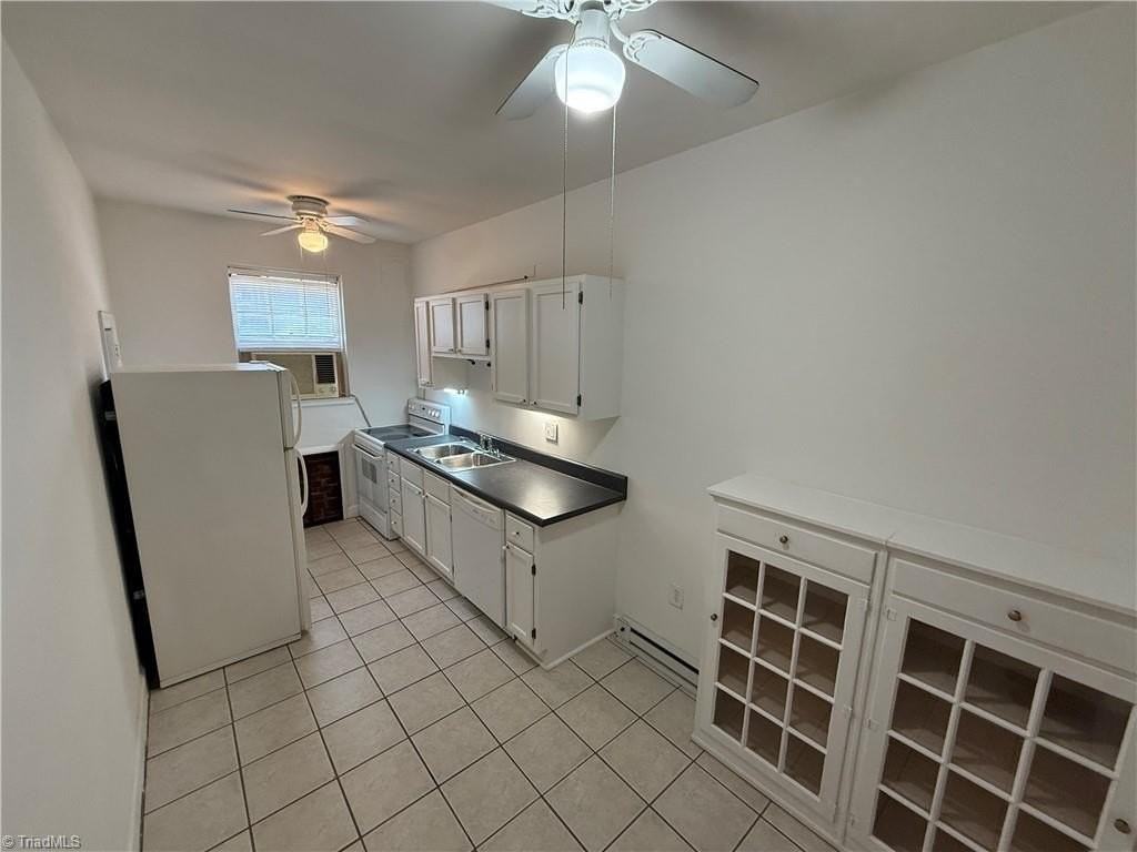 1306 Glade St #27 - Photo 3 of 9