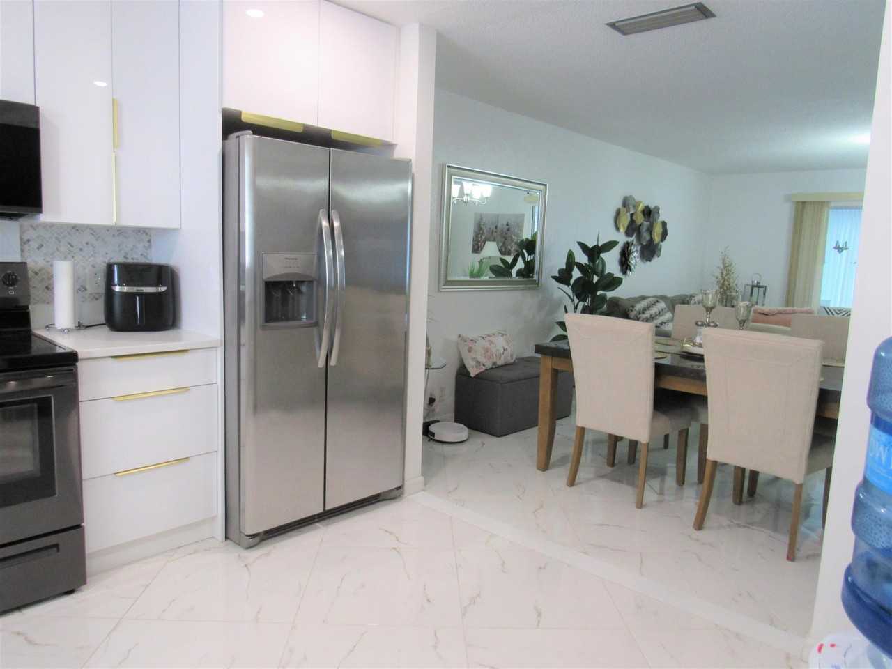 178 Cape Cod Cir - Photo 3 of 14