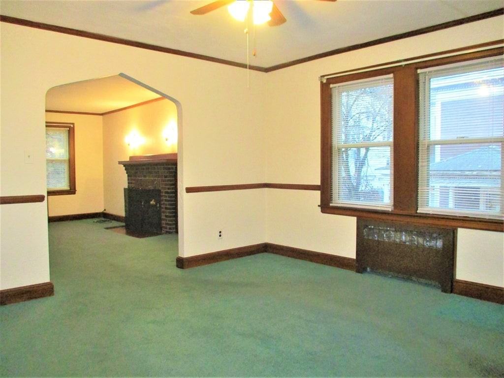 27 Ridgemont St - Photo 3 of 14