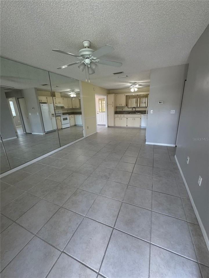 8433 Sw 109th St - Photo 2 of 13