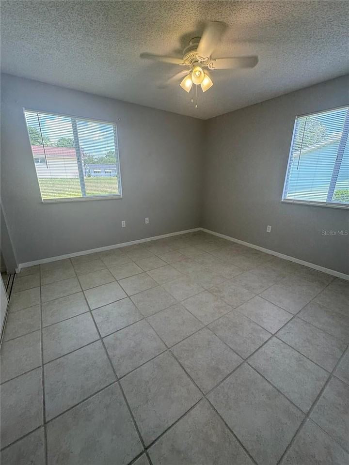 8433 Sw 109th St - Photo 5 of 13