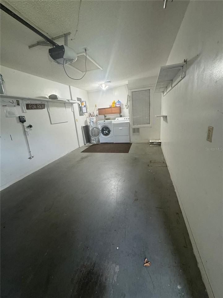 8433 Sw 109th St - Photo 7 of 13