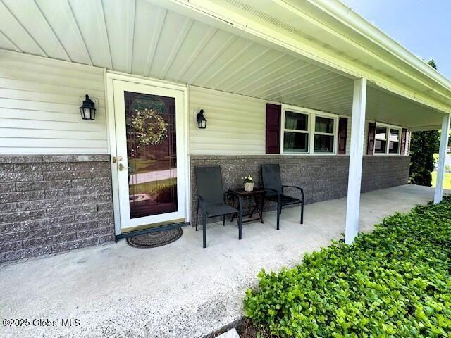 44 Appletree Ln - Photo 2 of 24