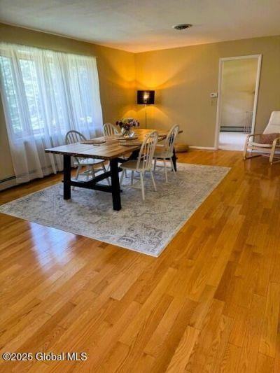 44 Appletree Ln - Photo 3 of 24