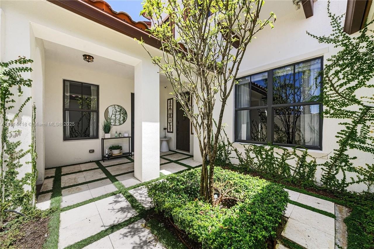 3291 Northwest 82nd Way - Photo 4 of 50