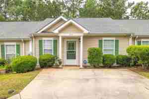 featured image of 210 New Haven Ln Sw