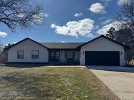 featured image of 3915 Edgemont Dr