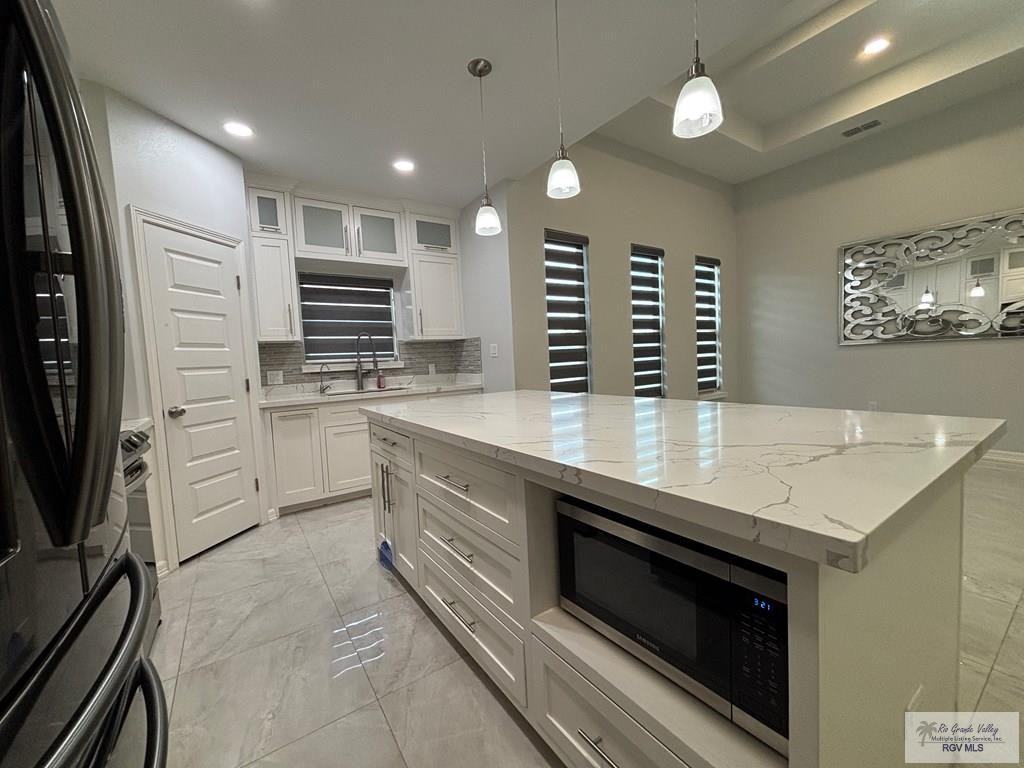 2428 San Marino Dr - Photo 7 of 23