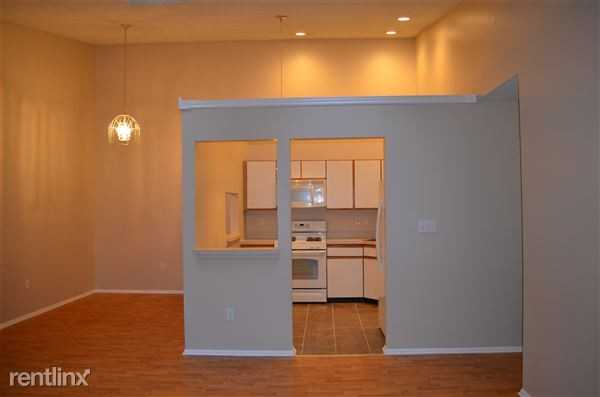 306 Wimbeldon Ct - Photo 2 of 10