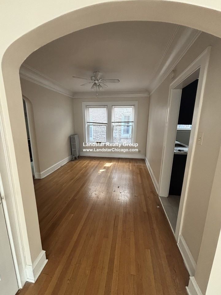 1916 W Morse Ave #2N - Photo 4 of 15