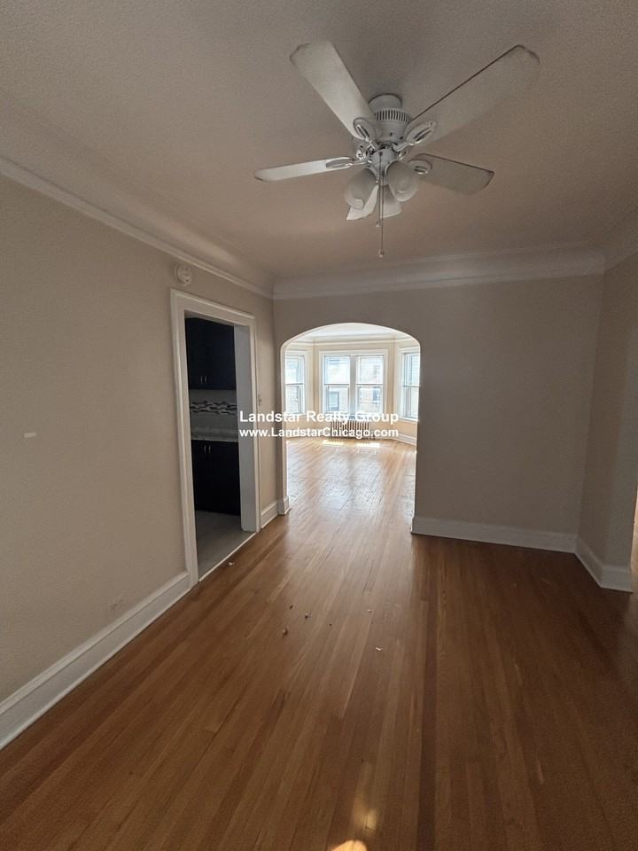 1916 W Morse Ave #2N - Photo 5 of 15