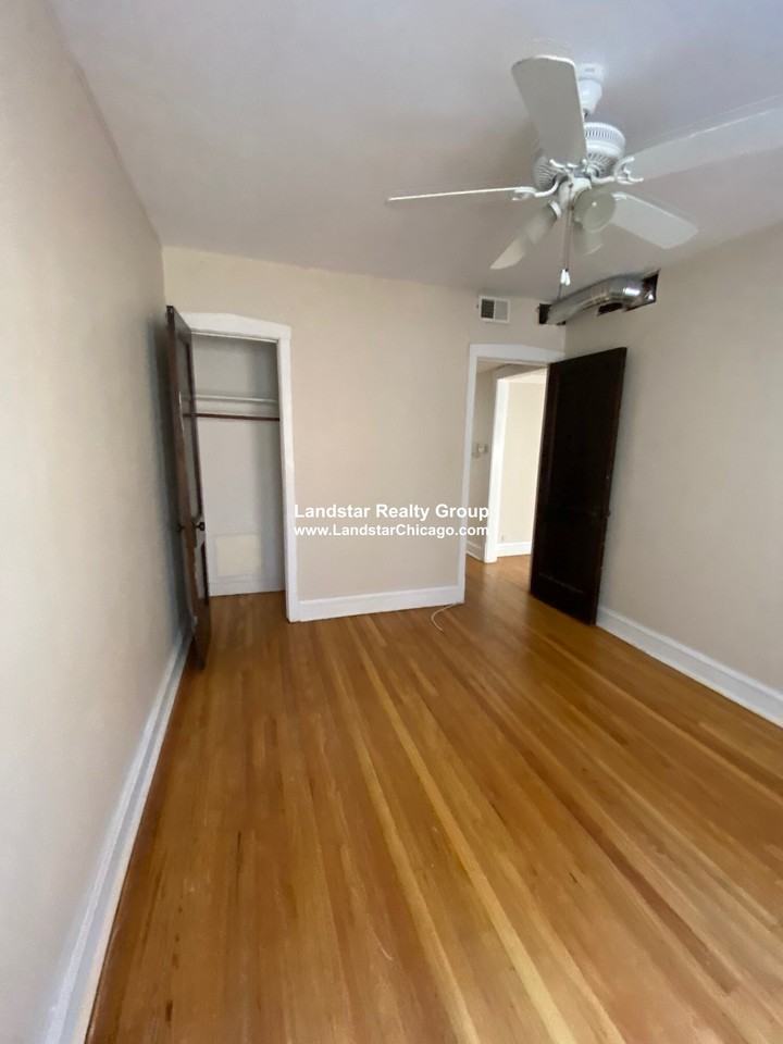 1967 W Foster Ave #2 - Photo 6 of 17