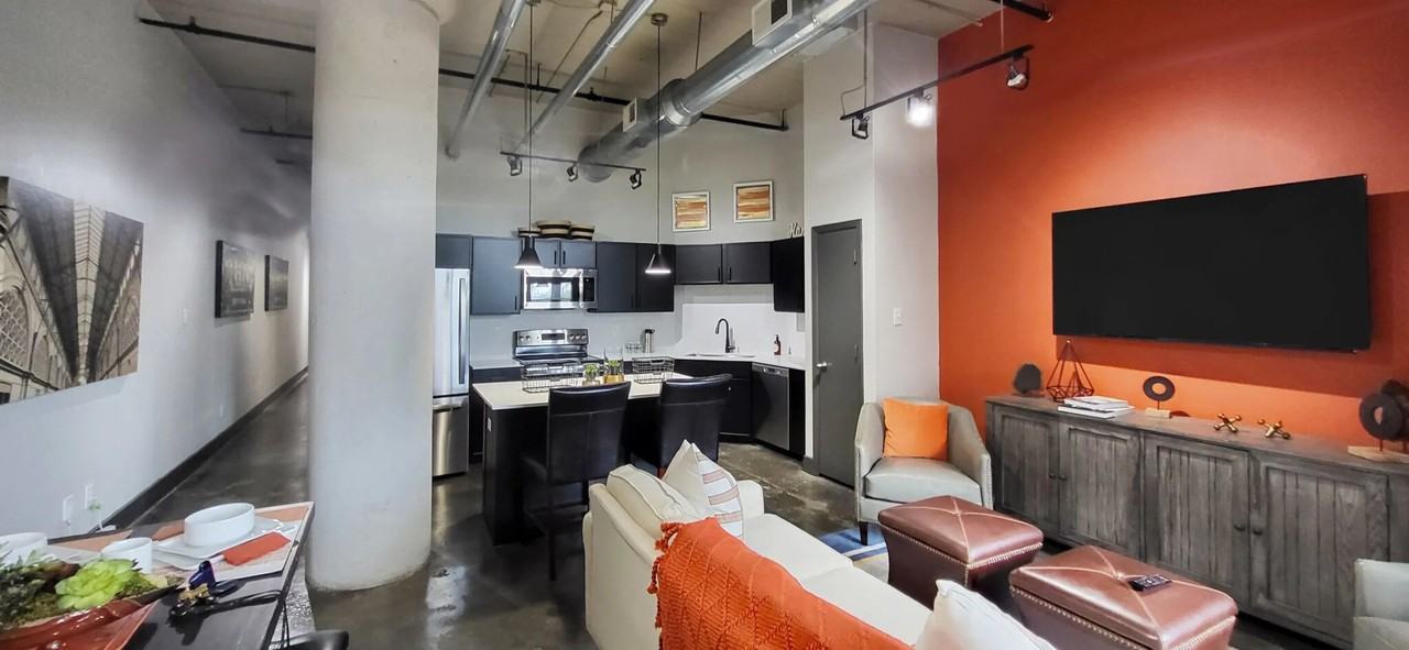 2115 Runnels St #EEL1 - Photo 2 of 11