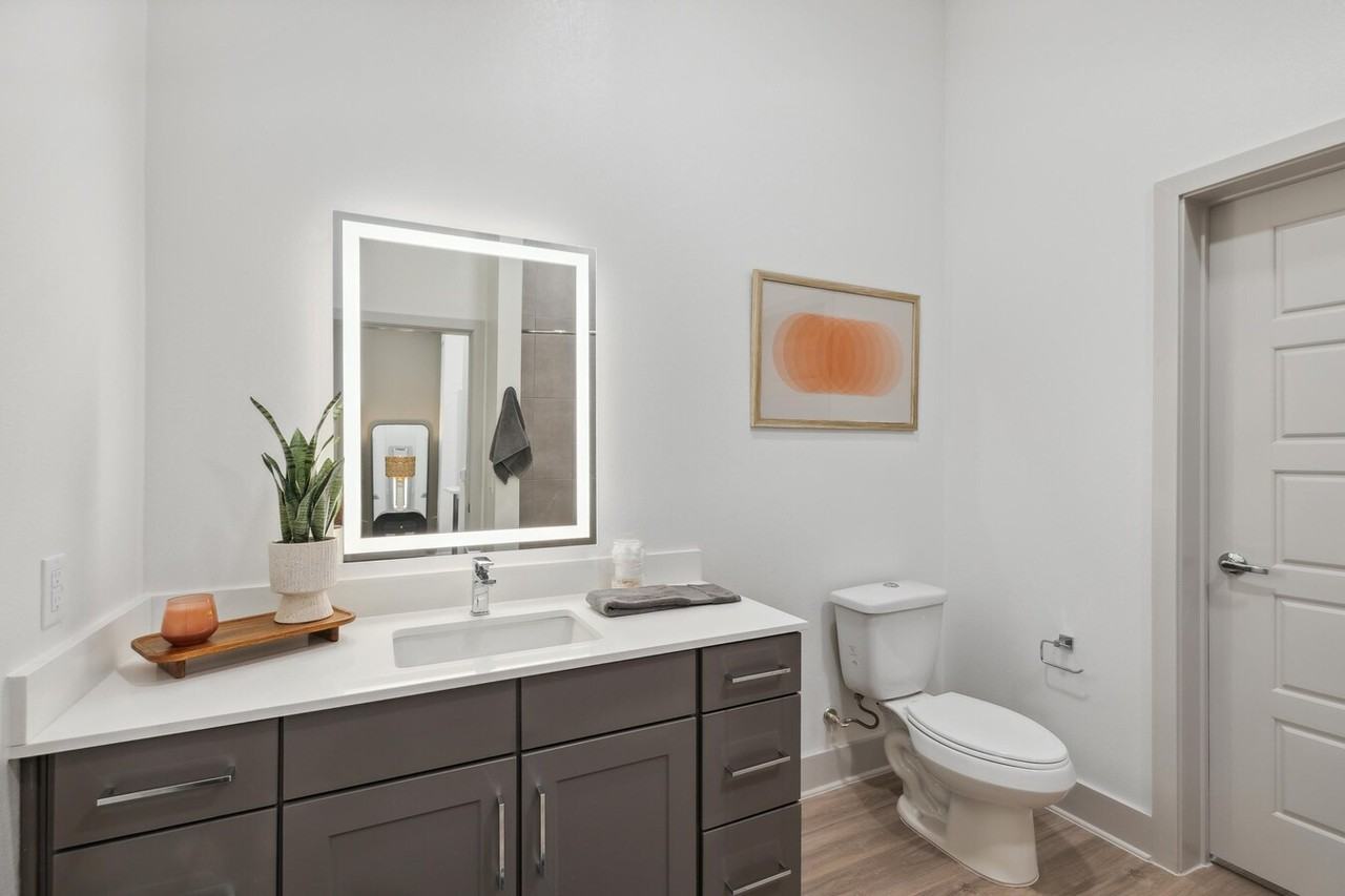 1617 Enid St #ASH - Photo 3 of 13