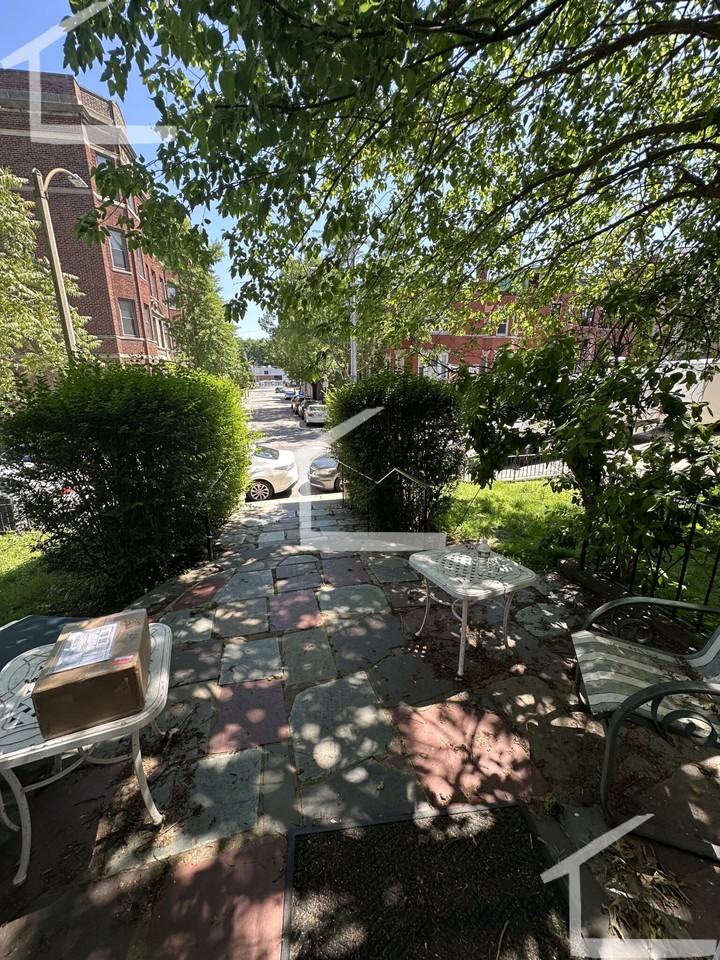 27 Orkney Rd #2 - Photo 2 of 31