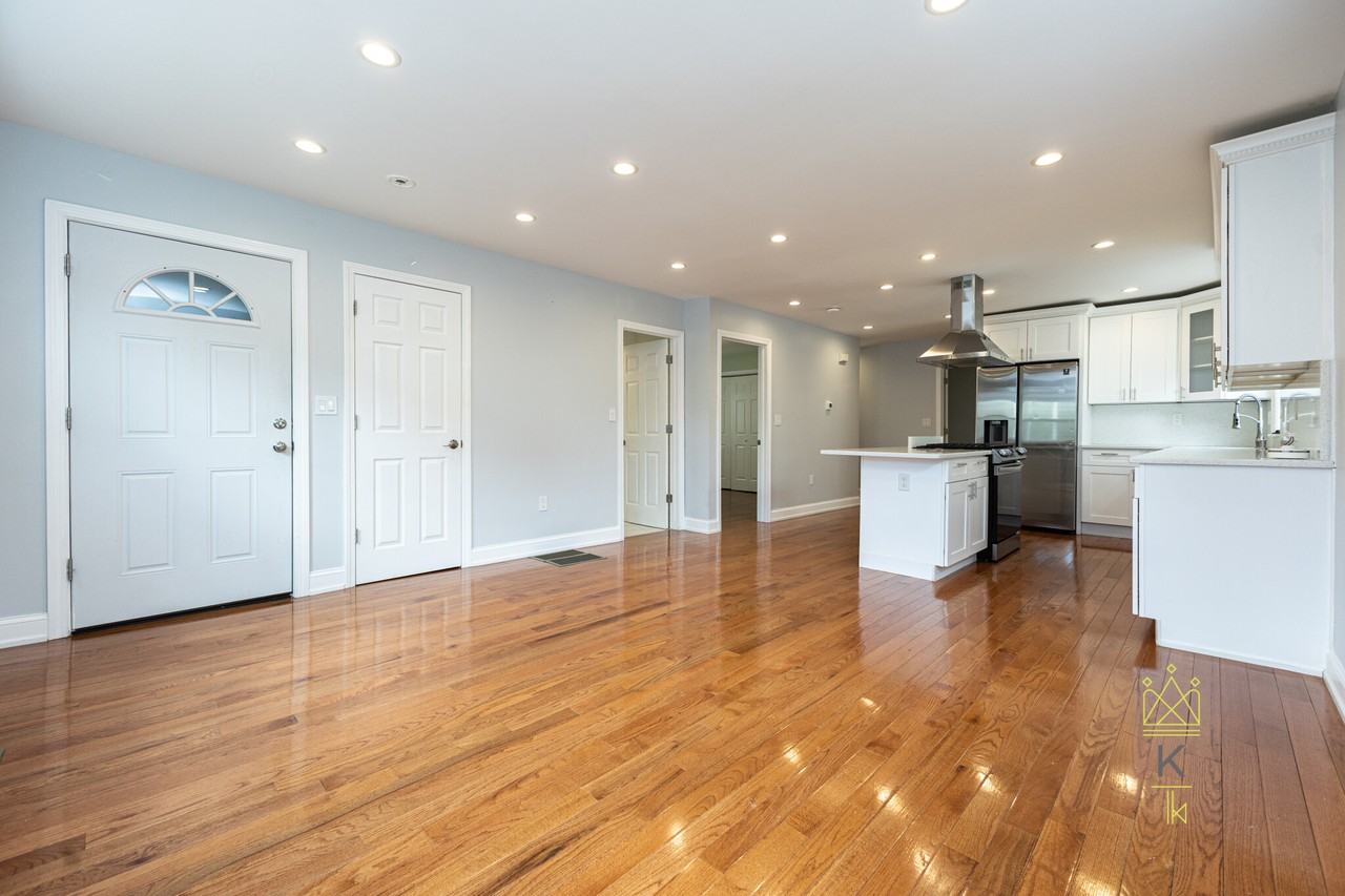 1495 Hyde Park Ave #1 - Photo 3 of 37