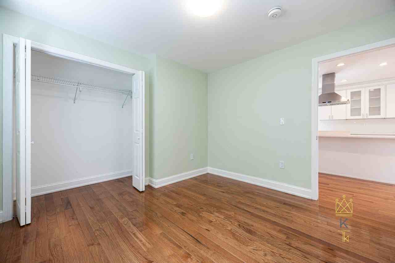 1495 Hyde Park Ave #1 - Photo 7 of 37