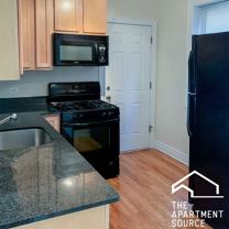 1214 W Waveland Ave #1 - Photo 1 of 1