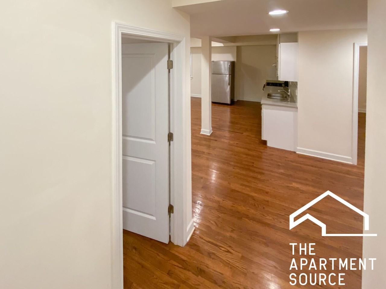 1827 W Leland Ave #GDN - Photo 3 of 11