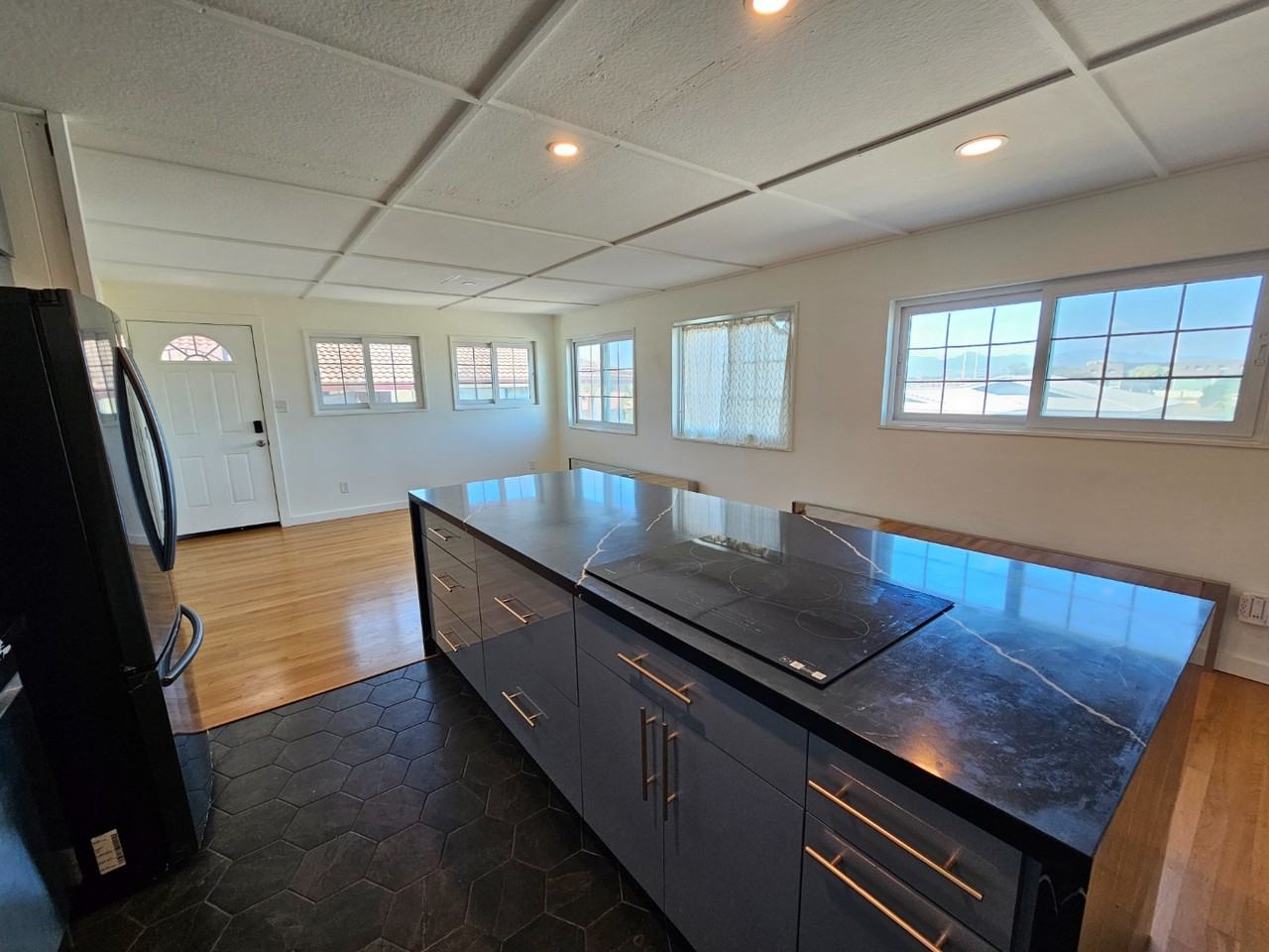 4234 Keaka Dr #2 - Photo 6 of 19