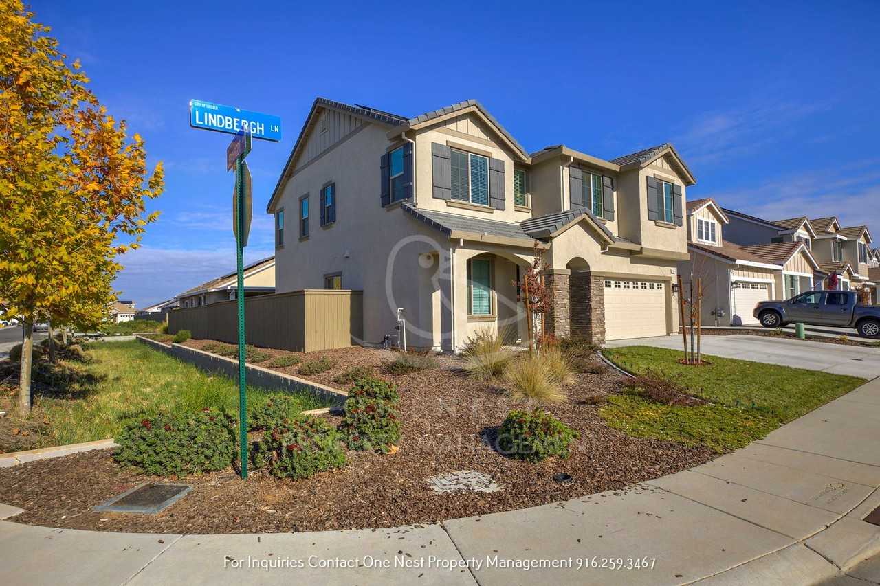 2974 Lindbergh Ln - Photo 2 of 29