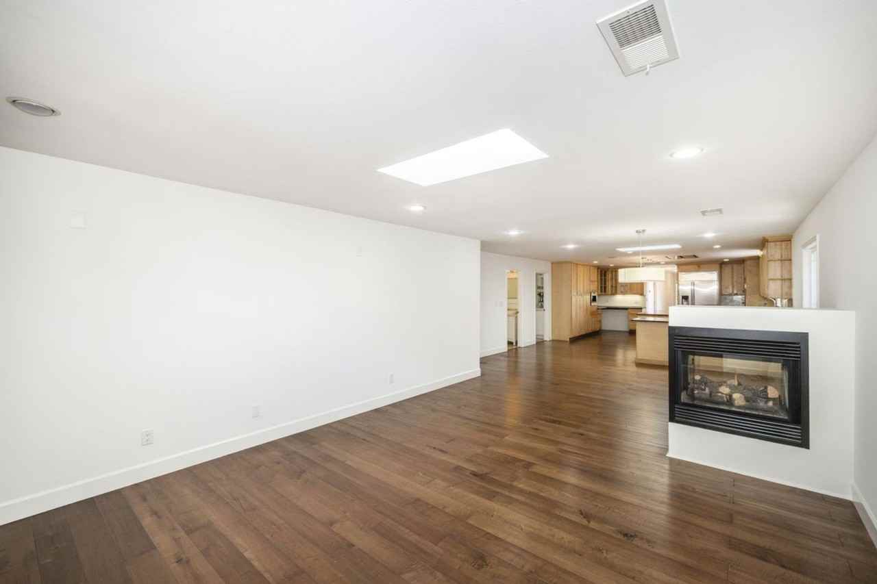 638 Mountain View Ave - Photo 3 of 27