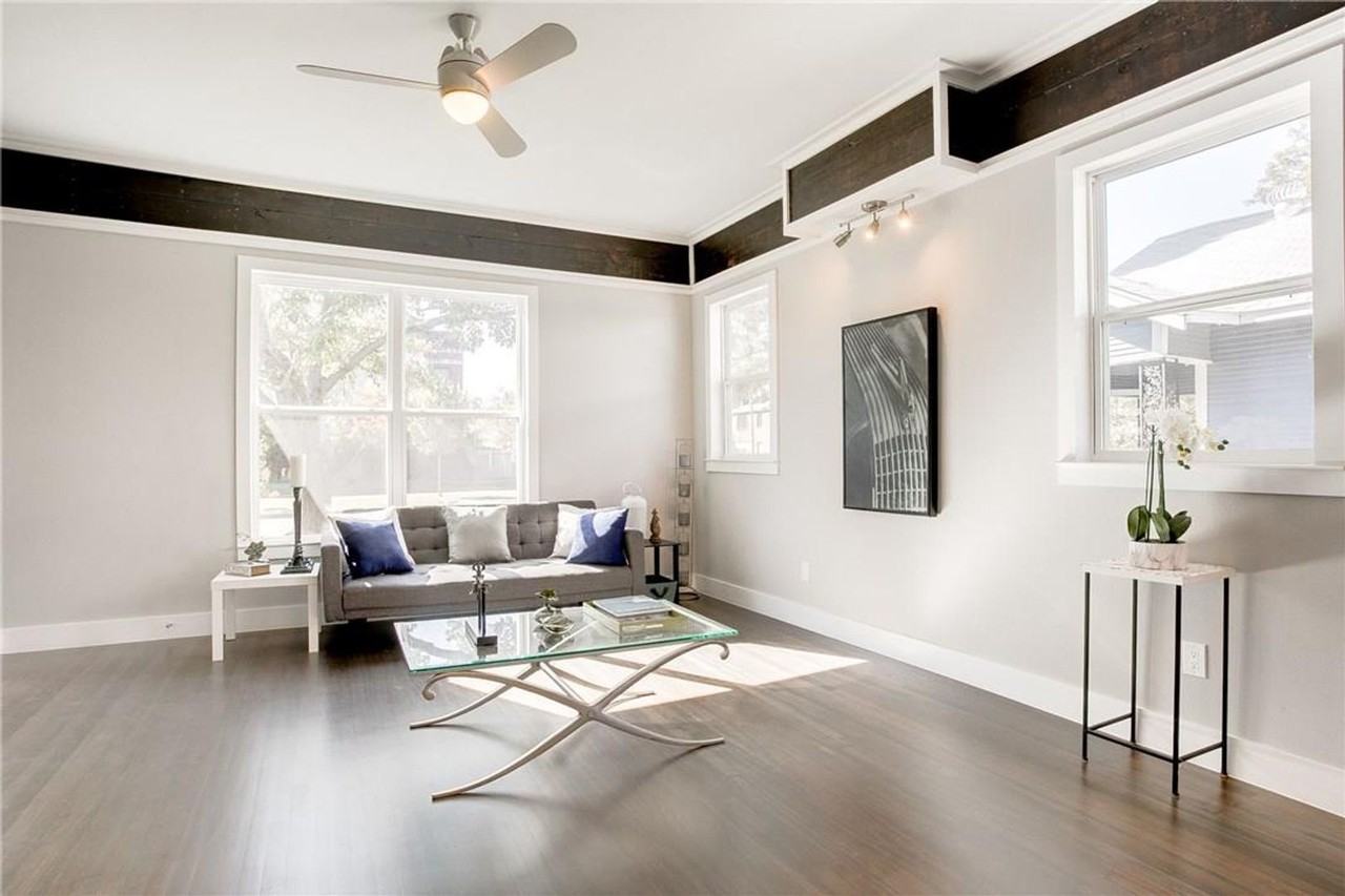 1821 W 10th St - Photo 7 of 27