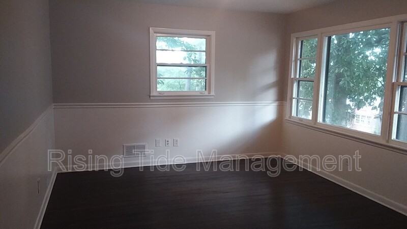 1854 Edgehill Dr - Photo 2 of 15