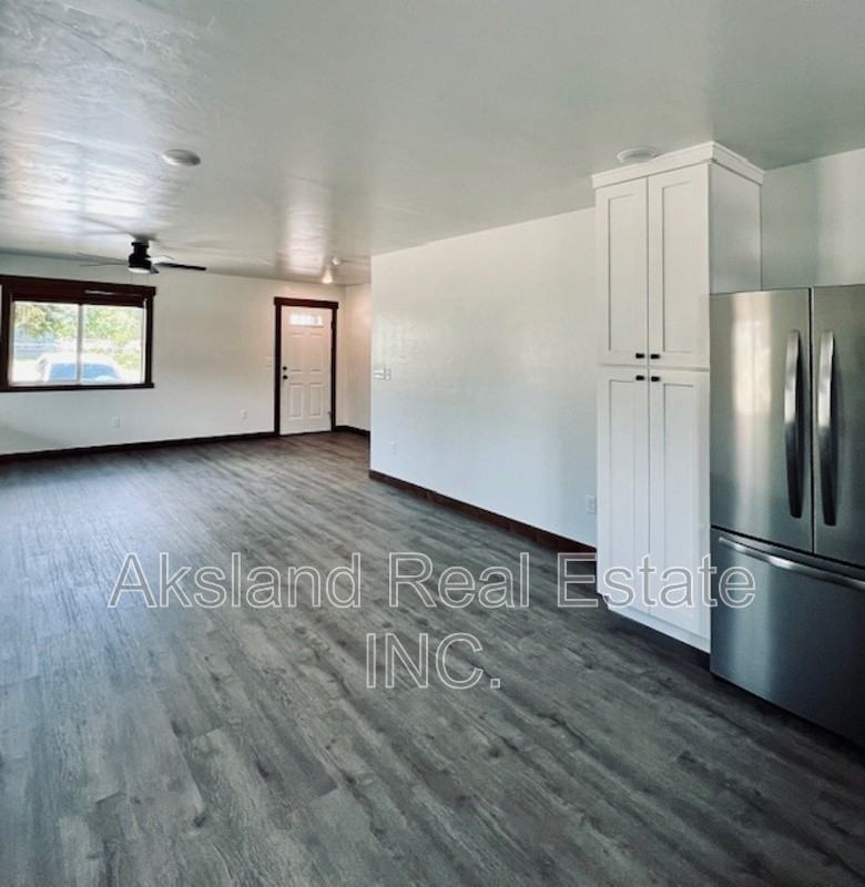 910 Roosevelt Ave - Photo 3 of 22