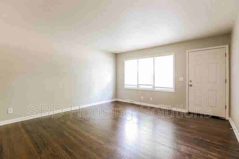 11502 E Anderson St - Photo 2 of 13