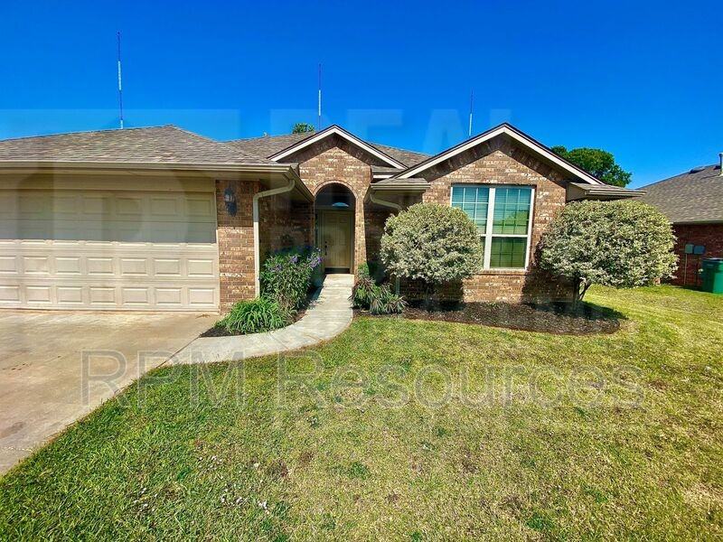 9021 Sw 55th St - Photo 5 of 28