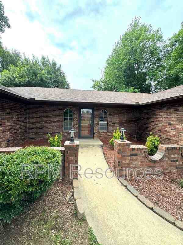 10440 Nw 15th Pl - Photo 3 of 25