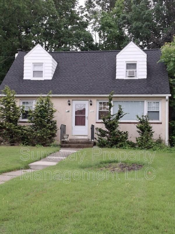 2008 Maple Ave #B - Photo 2 of 15